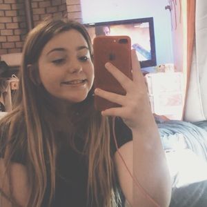 Meet your Posher, Dolores